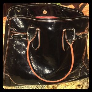 ♥️❤️😍‼️Dooney & Burke black patent purse ❤️😍